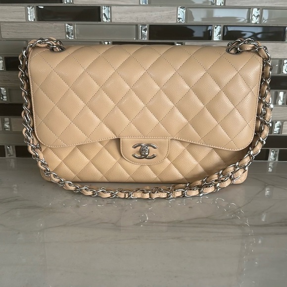 Authentic beige jumbo Chanel bag - Picture 1 of 11